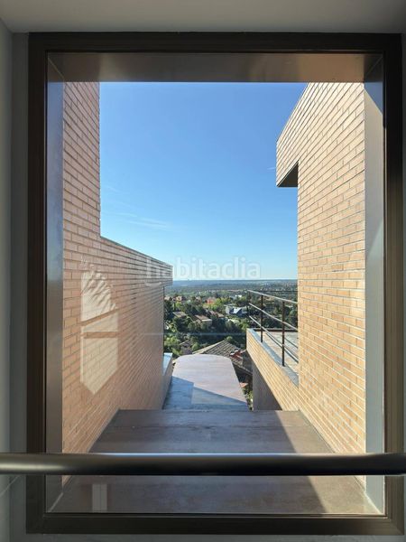 Foto a7533ab1-cc29-48e4-89e3-15b7942efd10. Xalet amb calefacció aparcament piscina a El Peñalar - Arroyo de Trofas - Montealegre Torrelodones