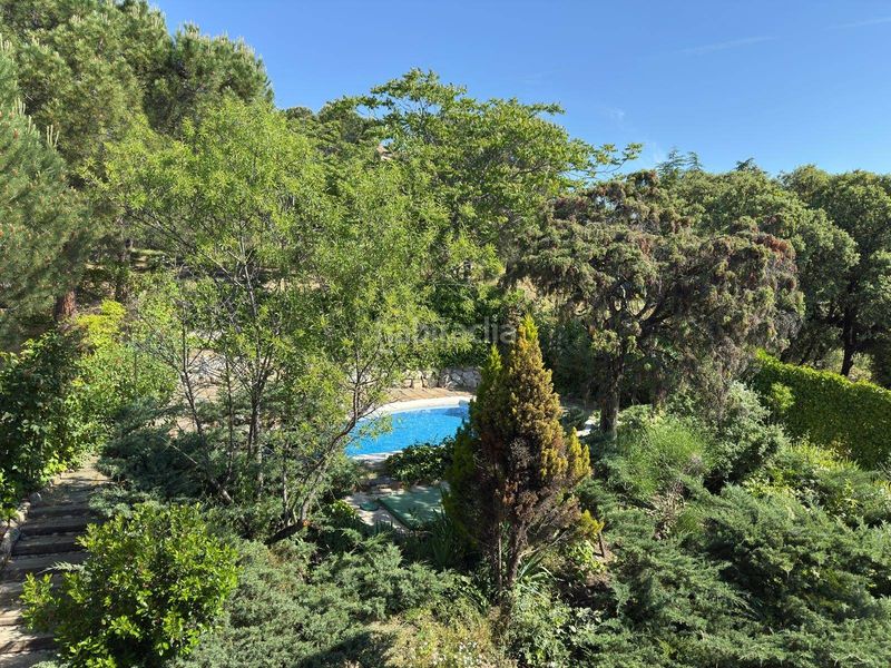 Foto c89140e0-6df9-4c7e-a40e-4c6c2611eb90. Xalet amb calefacció aparcament piscina a El Peñalar - Arroyo de Trofas - Montealegre Torrelodones