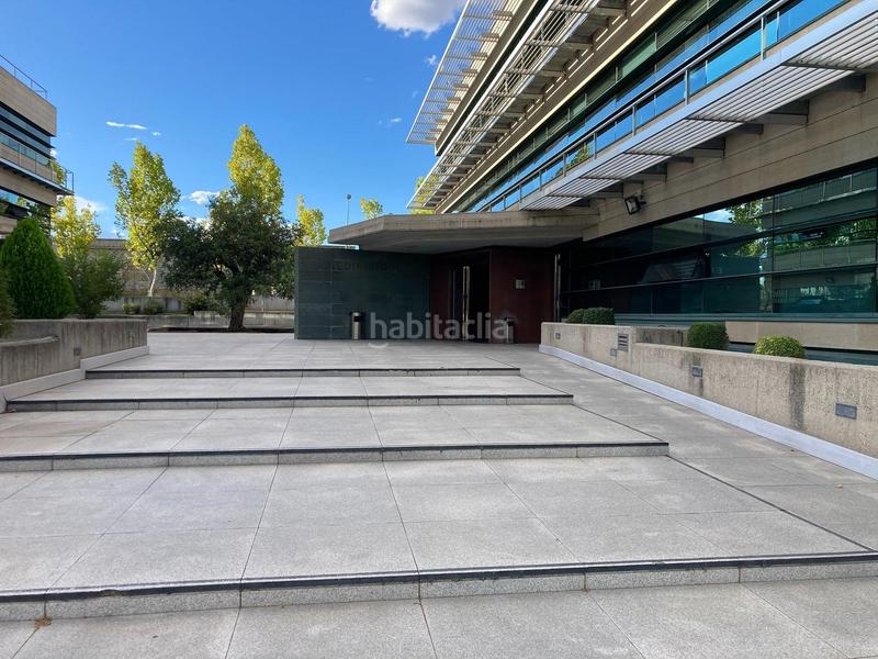 Foto 23f21e40-b918-4fd8-b6ac-ca3e00b79c5a. Bureau dans calle chile 4 dans El Pinar-Punta Galea Rozas de Madrid (Las)