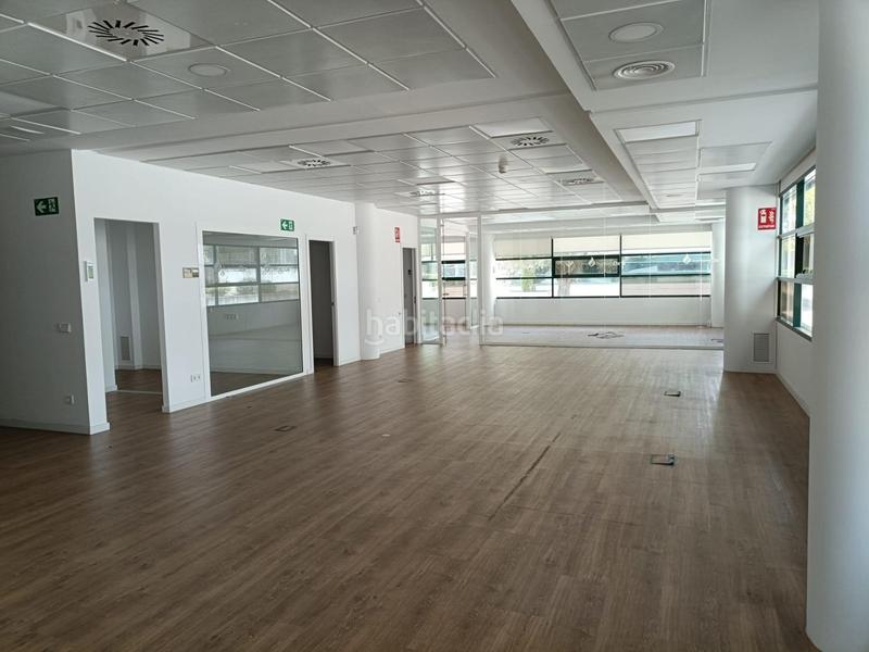 Foto 7fe21903-4f9e-45a2-8a4b-fbfc0593ba09. Bureau dans calle chile 4 dans El Pinar-Punta Galea Rozas de Madrid (Las)