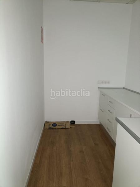 Foto be82dae1-e5f2-49b9-8868-60ec859594ba. Bureau dans calle chile 4 dans El Pinar-Punta Galea Rozas de Madrid (Las)