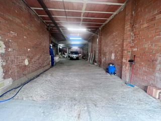 Business premise  Carrer del doctor robert