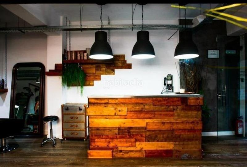 Foto 8d23416a-e4fb-464e-8c5f-544c1a48f328. Traspaso local comercial en Centre Badalona