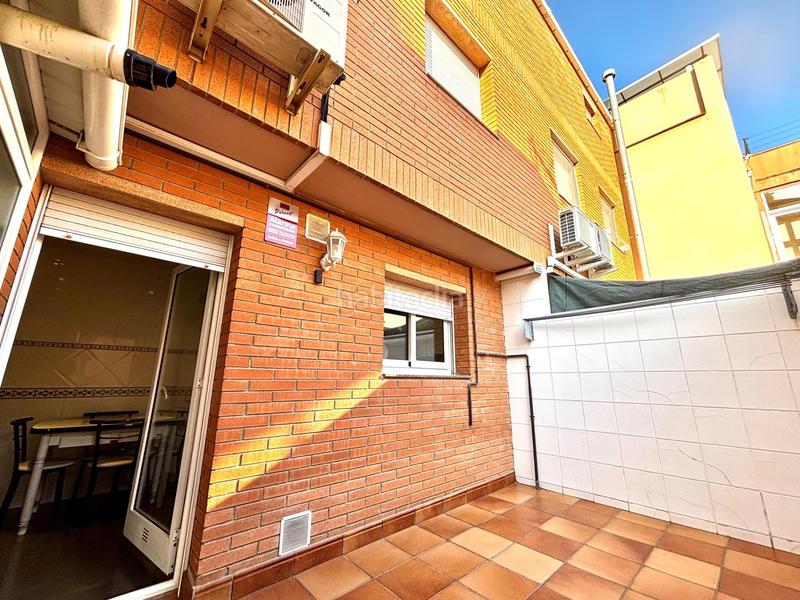 Foto 19c0f526-c943-4086-ba17-900df486e468. Reihenhaus mit parking in Gorg Badalona