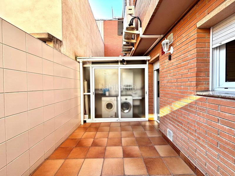 Foto cd514c7b-14c7-4c81-a4f2-aa93d2fa8b98. Reihenhaus mit parking in Gorg Badalona