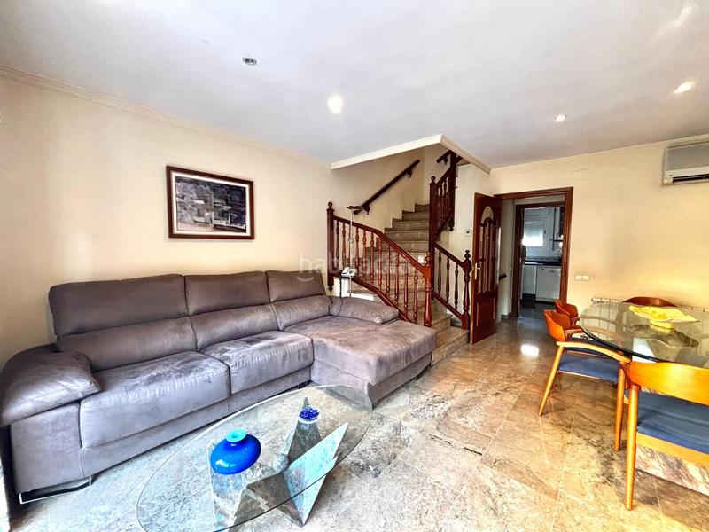 Foto 928d5968-3dea-4e99-b756-b676269edec1. Semi detached house with parking in Gorg Badalona