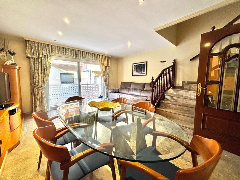 Foto bb59b5f3-cb02-4de7-a1c9-e2712215dd99. Semi detached house with parking in Gorg Badalona