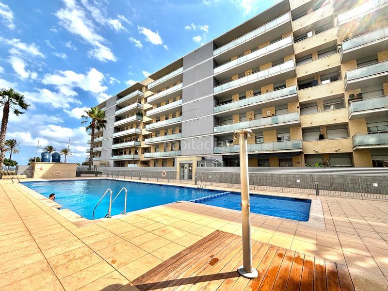 Foto ce6e82cb-6a46-4c2c-b4de-94ef26a72bf4. Planta baixa amb calefacció piscina a Port Badalona