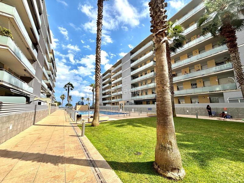 Foto e06d9df0-1e82-490f-836f-58be0eacb7bf. Planta baixa amb calefacció piscina a Port Badalona