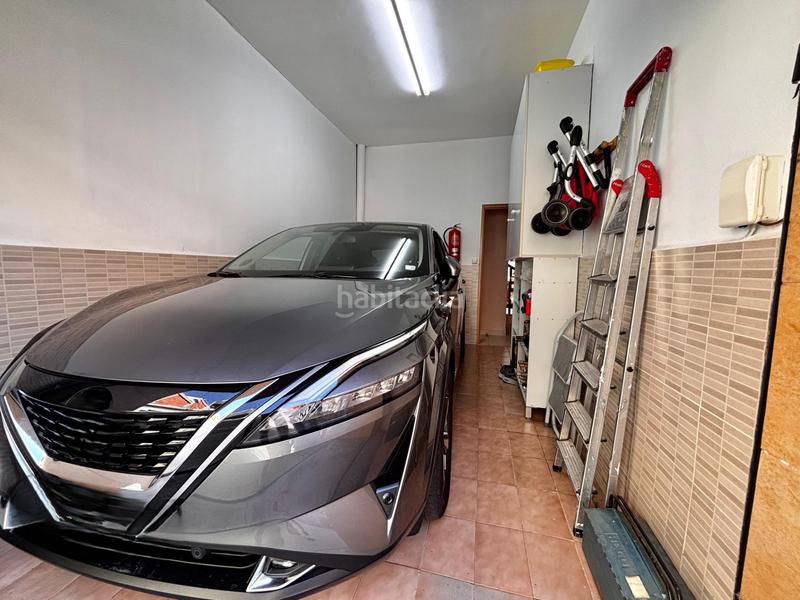 Foto cfc3fe54-208e-4701-8281-3b14dfda9e7b. Casa pareada en Centre Badalona