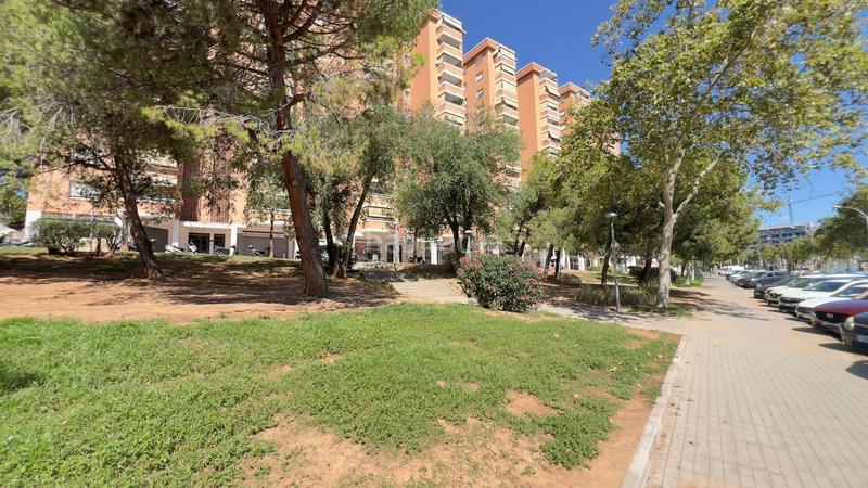 Foto 092f131d-d7bf-4fa6-9d46-ac64680e8cc0. Piano terra con parcheggio in Sistrells Badalona