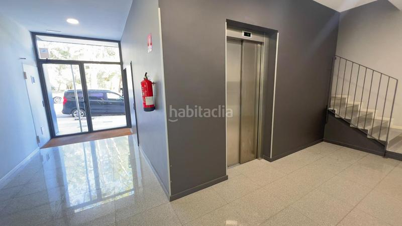 Foto 4e05a8ed-21e5-4326-b040-5b2a4fb98365. Planta baixa amb aparcament a Sistrells Badalona