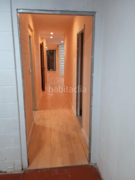 Foto 95464879-ddf5-4eb0-bf37-dae3d113def1. Capannone industriale in Montigalà Badalona