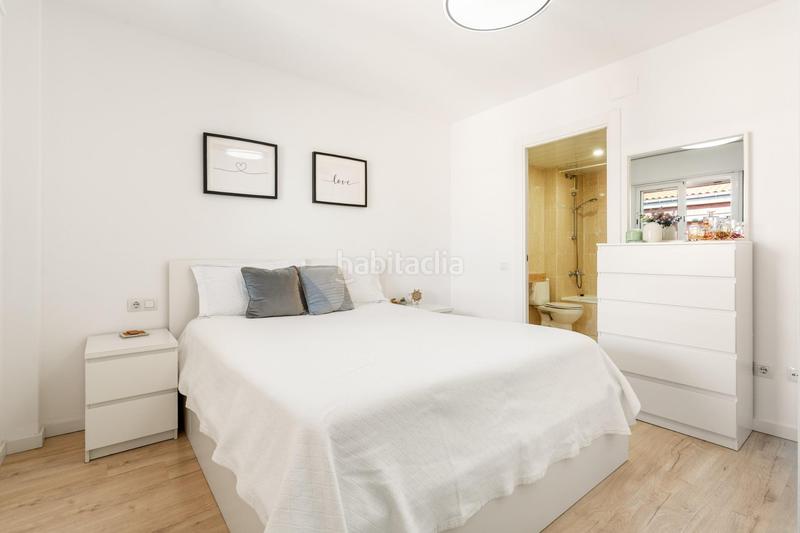 Foto b7e38cff-954e-426f-bc76-0d335b9bf32a. Attico in Bufalà Badalona