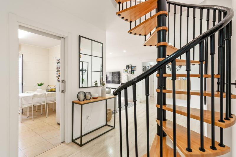 Foto 34606b18-551d-4ff2-81da-6b27c3e5e3c1. Attique dans Bufalà Badalona