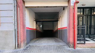Car parking  Carrer de guifré