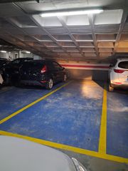 Parking voiture  Carrer de mossèn jacint verdaguer