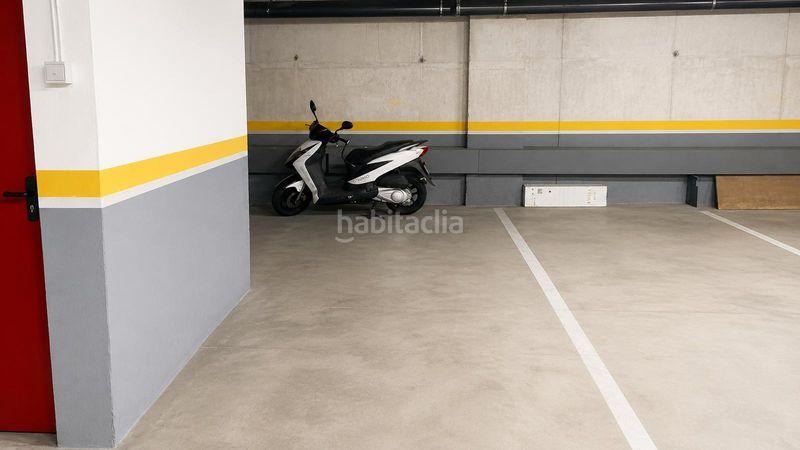 Foto 220e7e29-f1cb-4ff0-92f8-e008c2632b97. Àtic amb calefacció aparcament piscina a Can Clos-Pinetons Ripollet