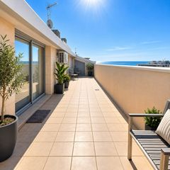 Penthouse  Carrer de la mar egea