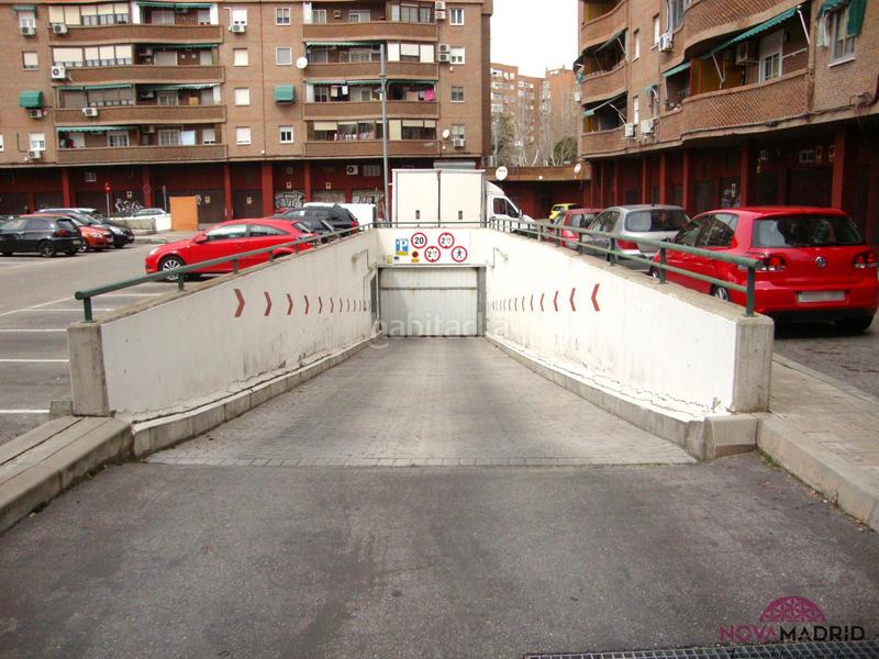 Foto daa11a09-46c5-4859-9f73-f3a5b9a3df3e. Autoparkplatz in c/castilla la vieja 5 in La Serna Fuenlabrada