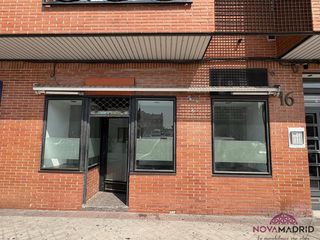 Local Comercial a C/Reinosa 16