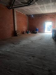 Lloguer Local Comercial a Avinguda doctor ortiz sebastian 61. Local comercial bien situado, ideal para despachos