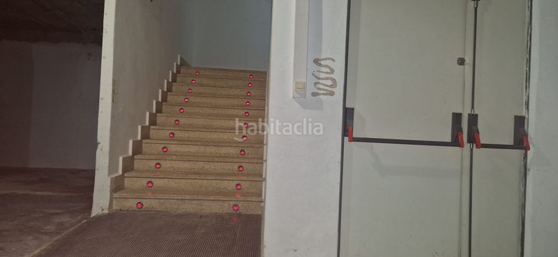 Foto 894222ab-b0a1-4b0b-8f30-a7c46682a39c. Edificio in Rafelbunyol