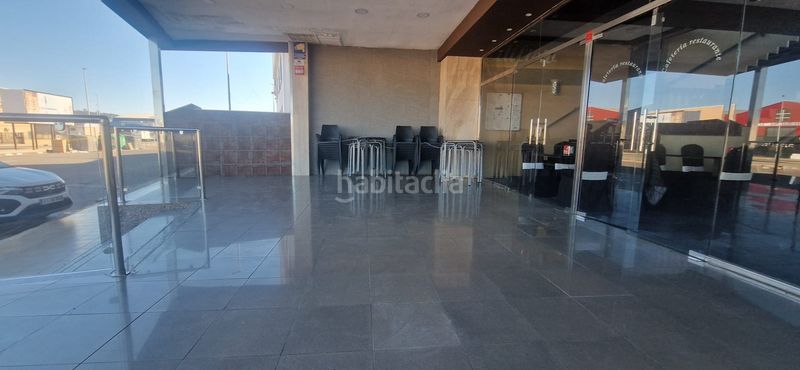 Foto b9994291-0b30-4248-a93a-88ffbf33b298. Edificio in Rafelbunyol