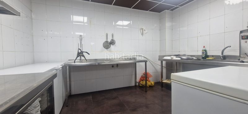 Foto d12aa5a6-d38d-4e19-aff3-8bac95709135. Edificio in Rafelbunyol