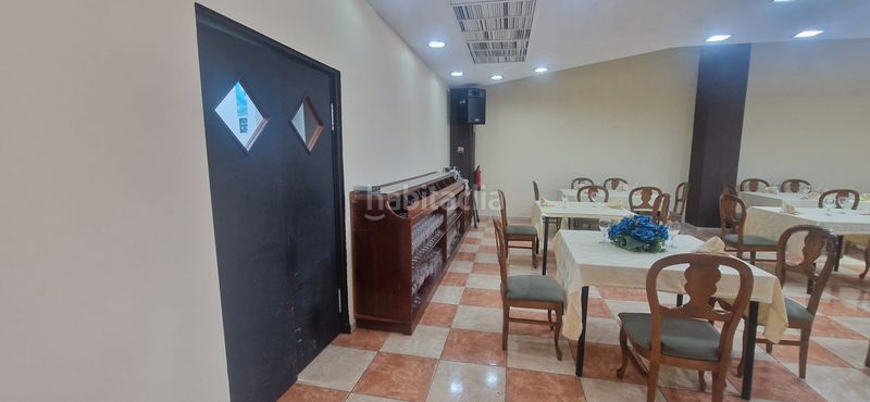 Foto d4faf490-9db2-41bf-a652-e4fc1433c6ac. Edificio in Rafelbunyol