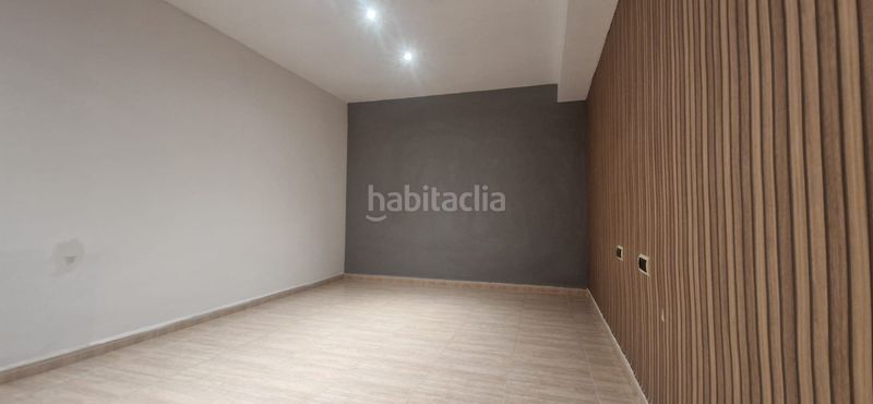 Foto f447e8c8-2c4b-433c-82e7-c5881402bce8. Edificio in Rafelbunyol