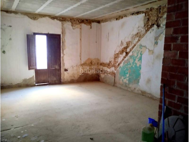 Foto c384ce06-a665-408c-b471-f749f9fdc693. Edificio  en venta en la sénia en Sénia (La)