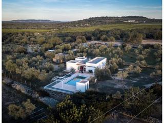 Masia a Cálig. Chalet unifamiliar en venta en san jorge  sant jordi