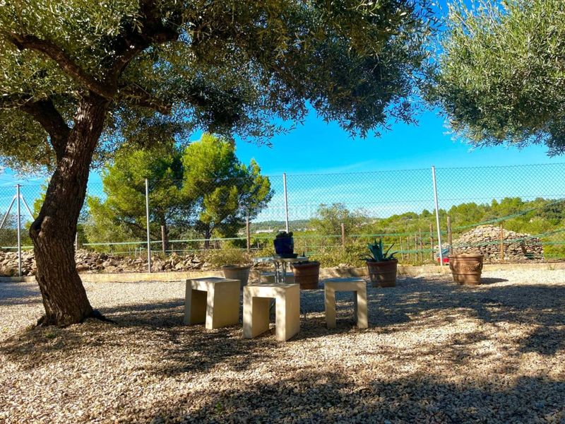 Foto 1f5c4384-1544-4bd6-aba9-567870231255. Masia amb calefacció aparcament piscina a San Jorge