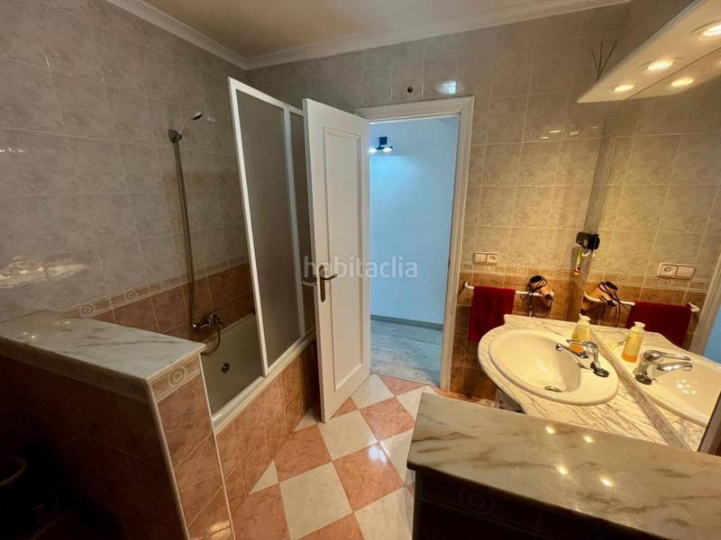 Foto 1223f67e-e4a7-4077-a41f-7be500257b75. Casa amb aparcament a San Jorge