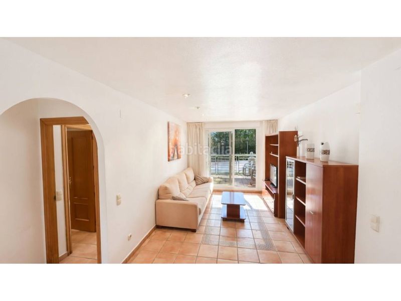 Foto 61142bca-f99e-4cb0-b23f-28979a7da5e7. Apartament amb aparcament piscina a San Jorge