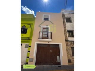 Haus  Calle vinaros. Casa en venta en san jorge  sant jordi