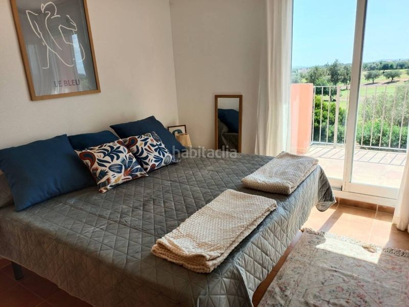 Foto 25f24525-8fc5-4e44-b3a7-a4b366793381. Lloguer apartament amb aparcament piscina a San Jorge
