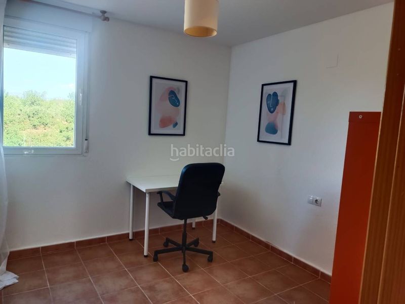 Foto 6958213e-538e-4e2b-9d0c-08ccab7f2bed. Lloguer apartament amb aparcament piscina a San Jorge