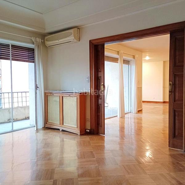 Foto 4fdb4ce4-8e9a-4f25-9447-3602b6e80446. Miete etagenwohnung mit heizung parking in Cuatro Caminos - Azca Madrid