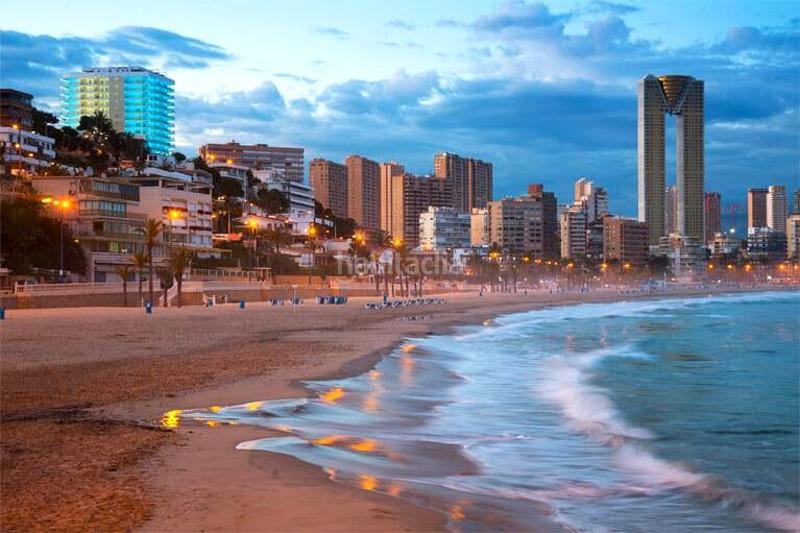Foto 60bea000-5807-41f1-8da3-38497363d52d. Piso en marina alta 2 en Playa Poniente Benidorm