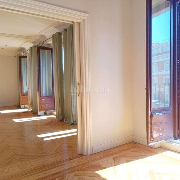 Foto 5e272f0c-4bca-4352-ac0e-86c6108d8897. Rent flat with heating in Jerónimos Madrid