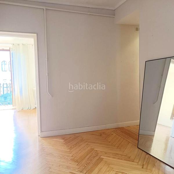 Foto d6a6dc88-98eb-4f84-88b3-de2467e4f3de. Rent flat with heating in Jerónimos Madrid
