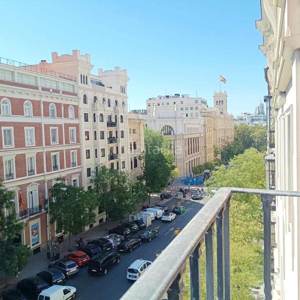 Foto f560cbd2-dc20-4169-acbe-56fbec50096b. Rent flat with heating in Jerónimos Madrid