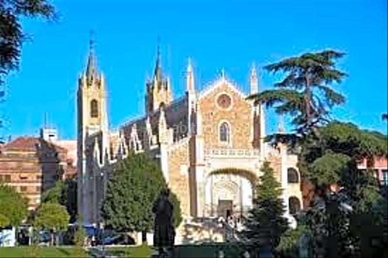 Foto 065f5014-04fe-4fc3-9cf2-fc3b855d5f7c. Miete etagenwohnung mit heizung in Jerónimos Madrid