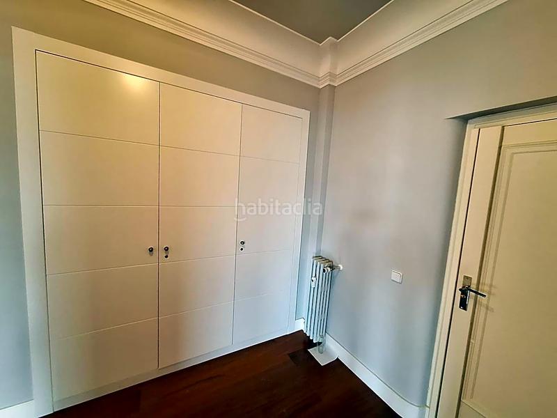 Foto 4a34f5ba-df91-41e5-888b-0c4155345982. Miete etagenwohnung mit heizung in Jerónimos Madrid