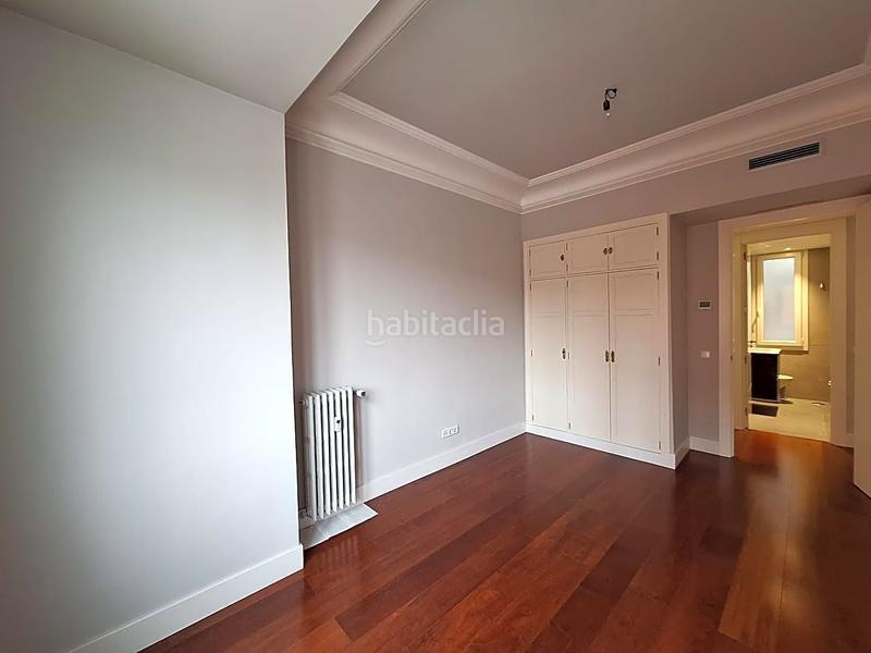 Foto a9a72d1e-8816-4187-b970-47264069360d. Miete etagenwohnung mit heizung in Jerónimos Madrid
