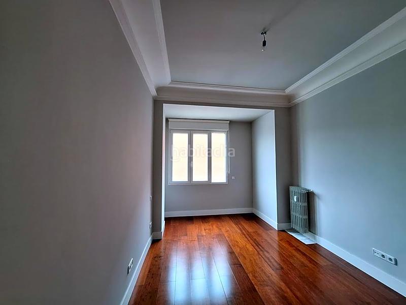 Foto 3efda92e-136c-418e-af60-faebce1a6917. Rent flat with heating in Jerónimos Madrid