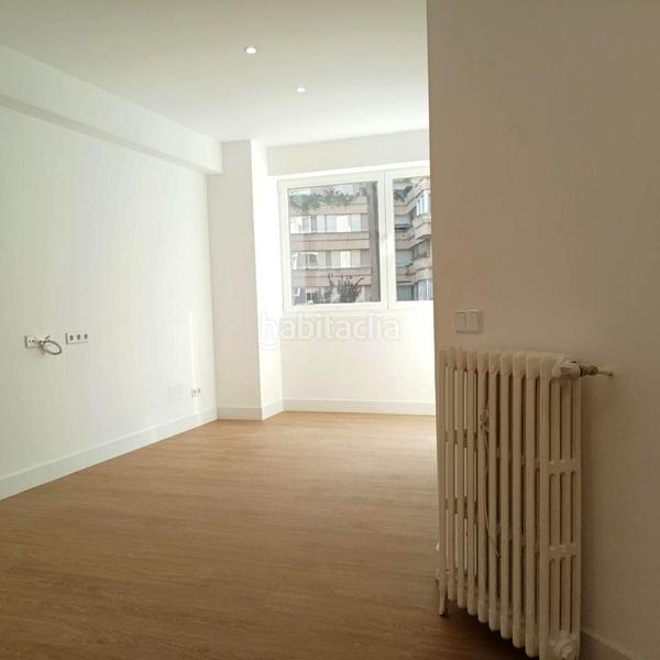 Foto b664565c-dc9b-4088-b5e0-e6e0bde04a2c. Rent flat with heating in Hispanoamérica-Bernabéu Madrid