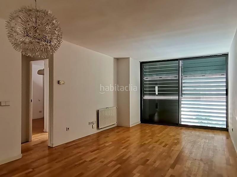 Foto 02acf165-0bc0-48e1-b296-d3121e3e2b94. Location appartement avec chauffage parking dans Fuente del Berro Madrid